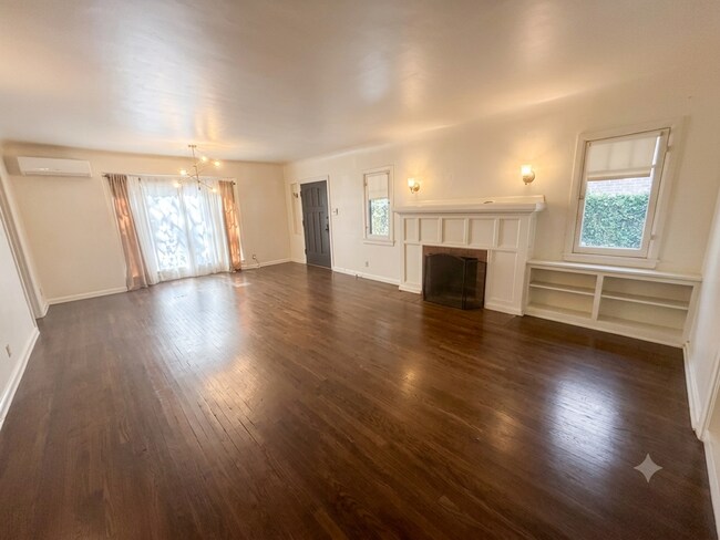 Foto del edificio - 1278 N Hudson Ave