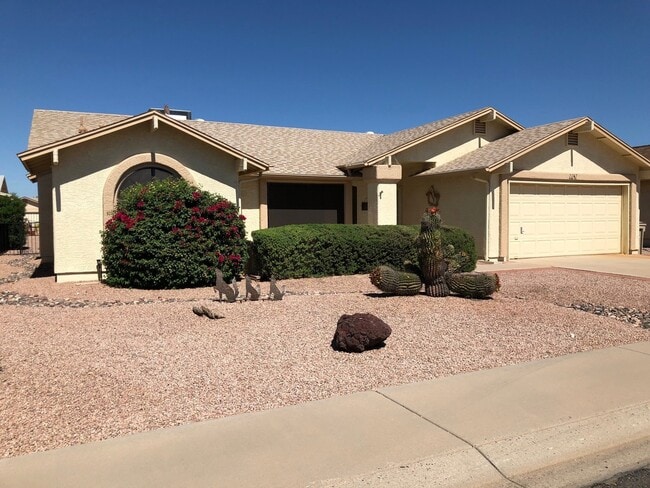 Lovely Home in 45+ Active Adult Community of Leisure World. Available April through October 2026! - Lovely Home in 45+ Active Adult Community of Leisure World.  Available April through October 2026!