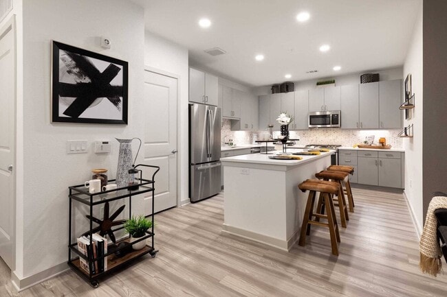 Now Leasing – Get Up to 4 Weeks Free! - Now Leasing – Get Up to 4 Weeks Free! Apartment
