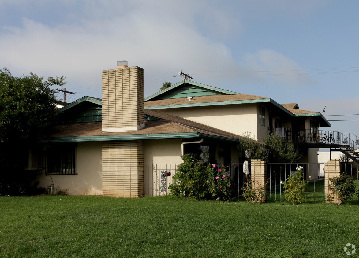 Foto principal - 13981 Courage St
