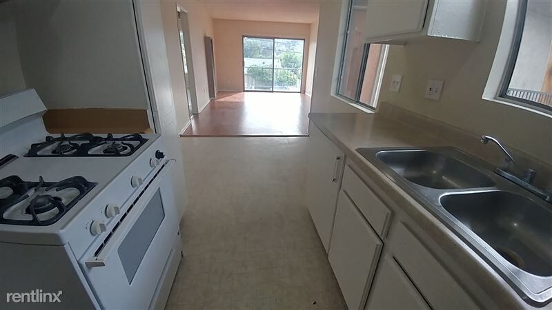 Foto del edificio - 3323 Cazador St