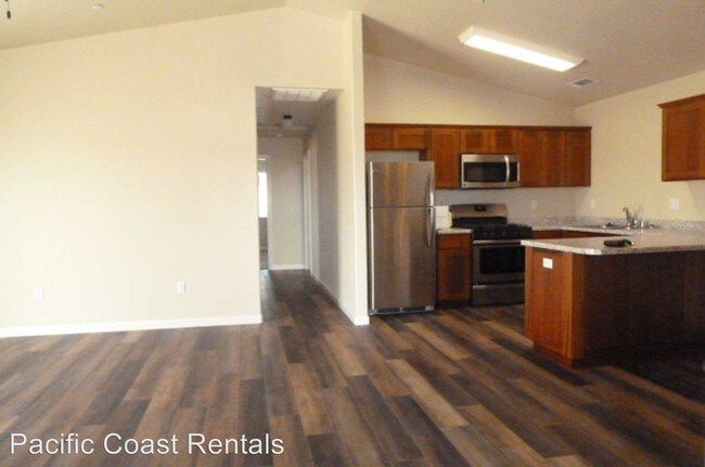 Building Photo - 3 br, 2 bath House - 1835 Linda Way