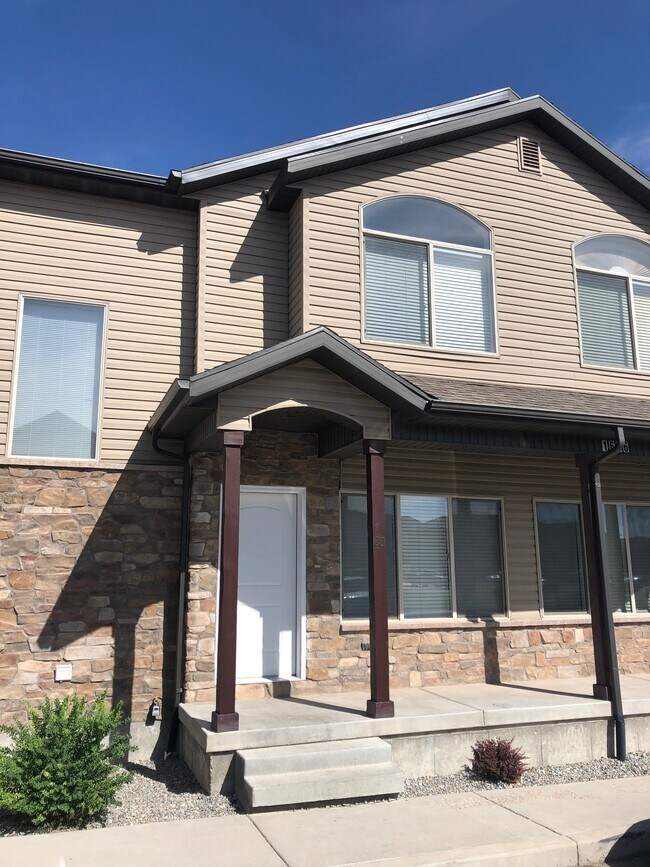 Building Photo - 1606 W 300 S