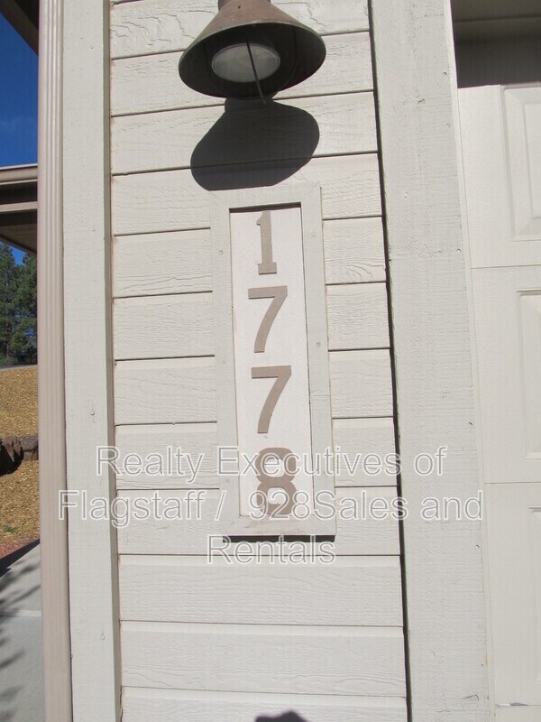 Building Photo - 1778 Blue Spruce