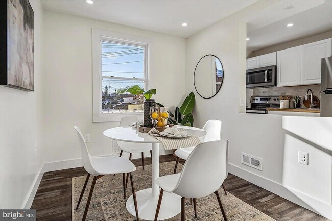 Foto del edificio - 3925 Chesterfield Ave