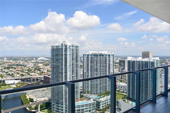 Foto del edificio - 68 SE 6th St