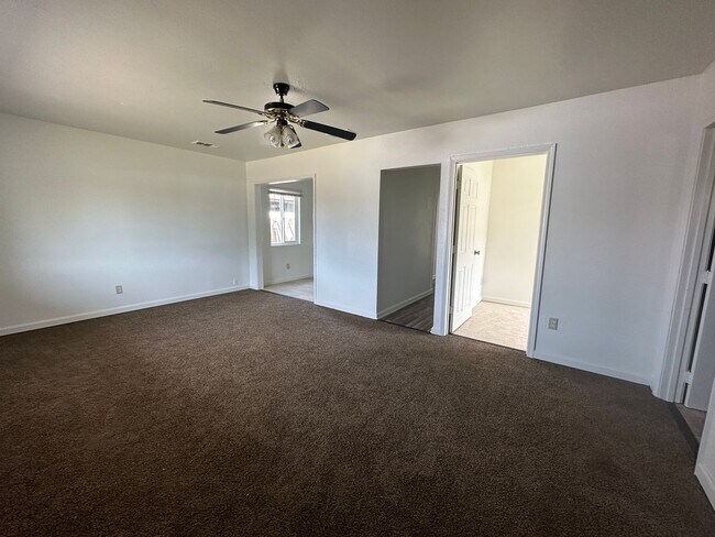 Foto del edificio - Nicely remodeled home