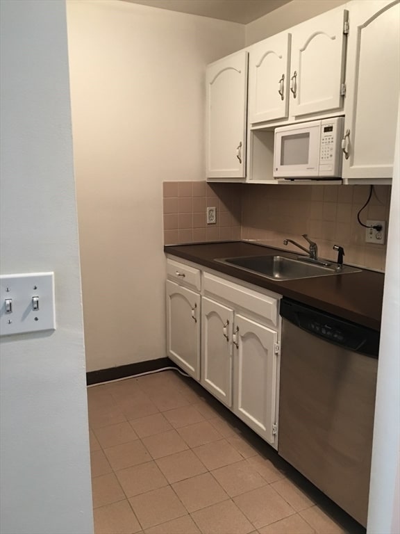 Building Photo - 75 Appleton St