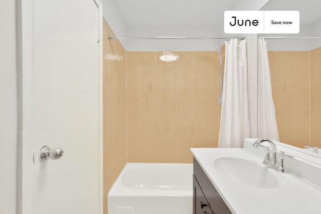 Building Photo - 247 W 63rd St