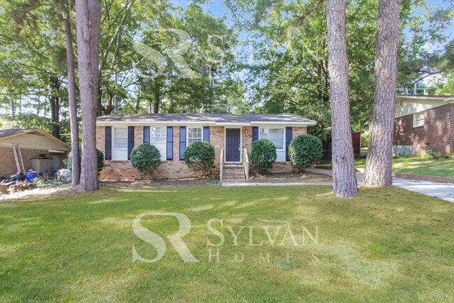 Building Photo - Lease today! No extra charge for contentme...