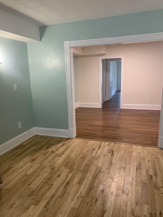 Foto del edificio - 3153 Ellwood Ave