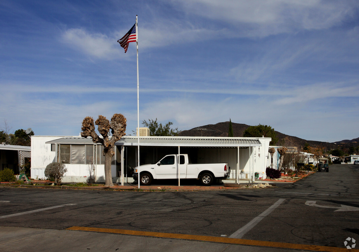 Foto del edificio - Royal Coach Mobile Home Park