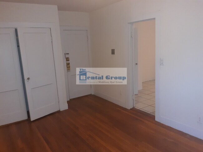 Foto del edificio - 54 Mountain Ave