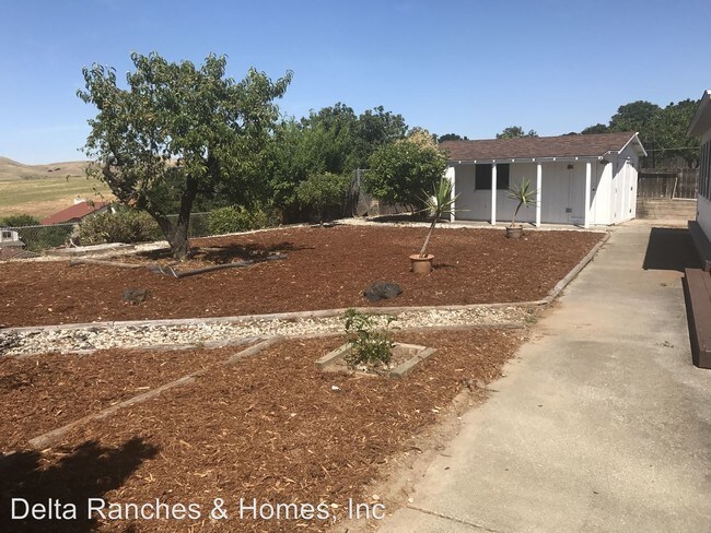 Building Photo - 178 Goldenrod Dr
