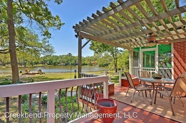 Building Photo - 3 br, 2.5 bath House - 787 Woodward Rd