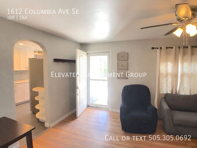 Foto del edificio - 1612 Columbia Dr NE