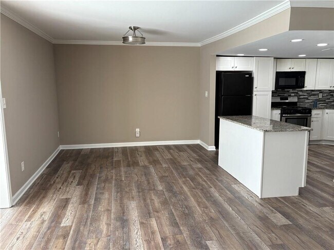 Building Photo - 2187 Palmyra Dr