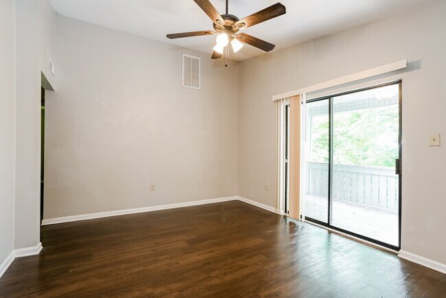 Foto del edificio - 1712 Hunters Trail