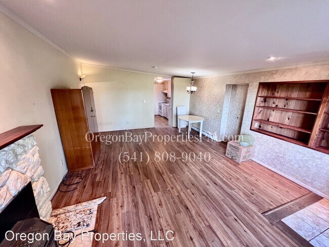 Building Photo - 3 br, 2 bath House - 2115 California Ave