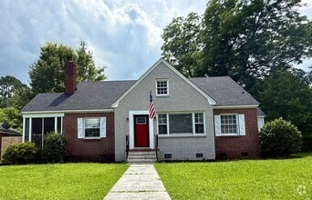 Building Photo - 112 Davis St