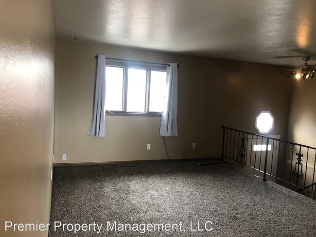 Building Photo - 2 br, 1.5 bath House - 611 N 35TH ST