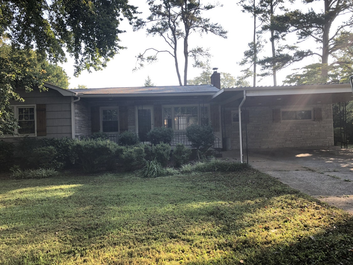 4600 W. Lincoln Circle House for Rent in Knoxville, TN