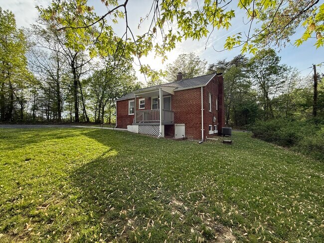 Building Photo - 4519 Old Branch Ave