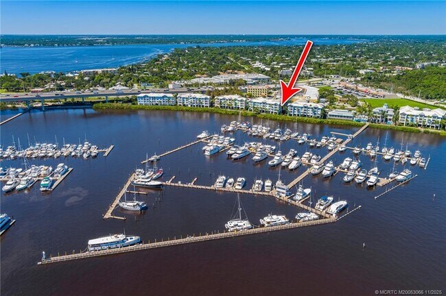 Foto del edificio - 715 NW Flagler Ave