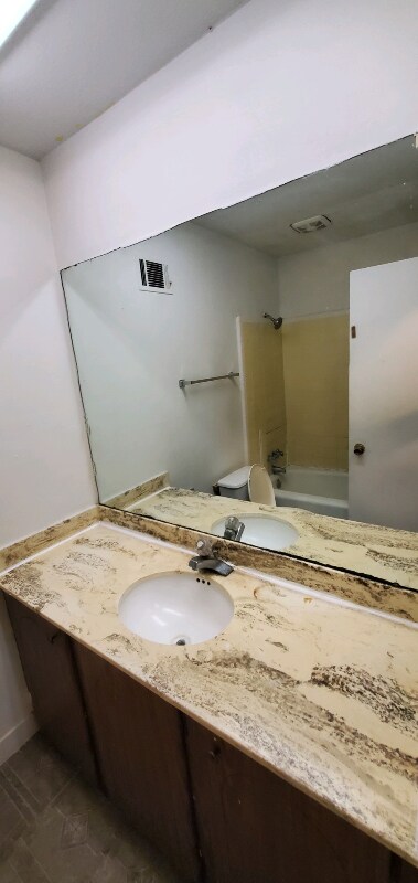 Foto del edificio - 104 Wilton Dr