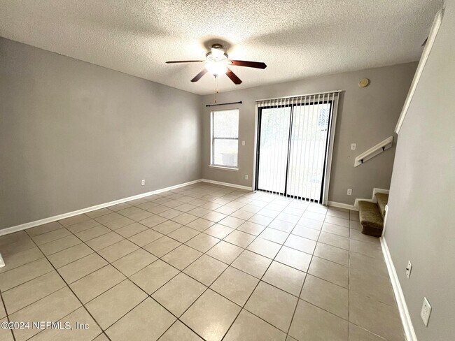 Foto del edificio - 7661 Melvin Rd