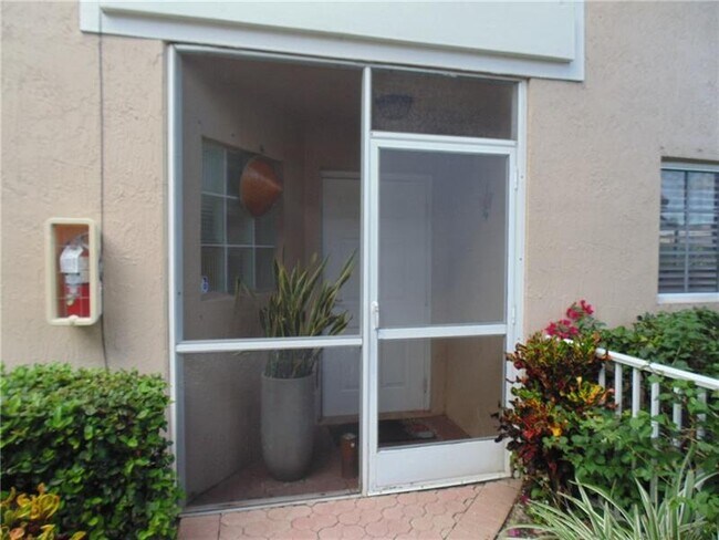 Foto del edificio - 7300 NW 61st Ter