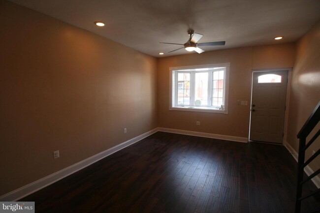 Foto del edificio - 3031 Memphis St