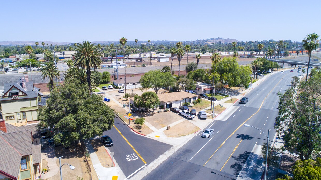 Foto principal - 4606 Olivewood Ave