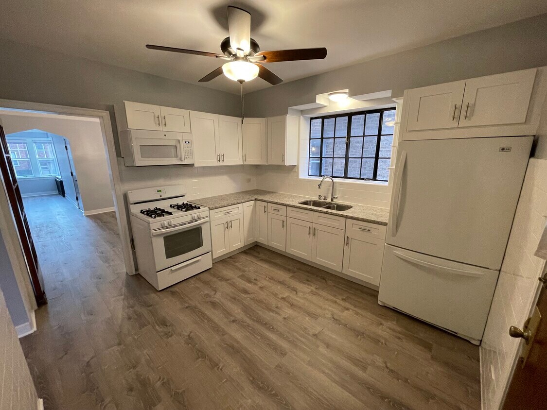 1630 Oak Park Ave, Berwyn, IL 60402 Townhome Rentals in Berwyn IL