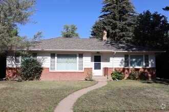 Building Photo - 150 Circle Dr