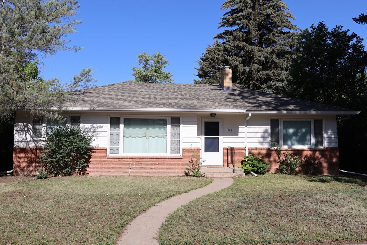 Primary Photo - Cozy 2 Bedroom Home in Fort Collins