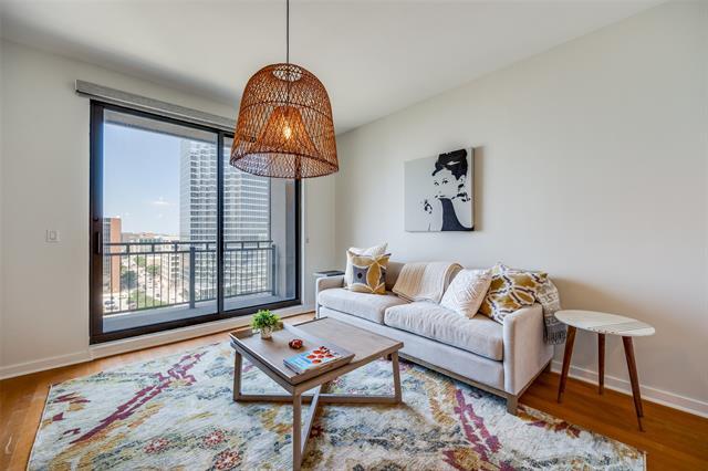 Building Photo - 1200 Main St