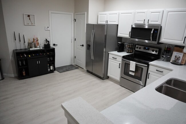 Foto del edificio - 4923 Barnstead Dr