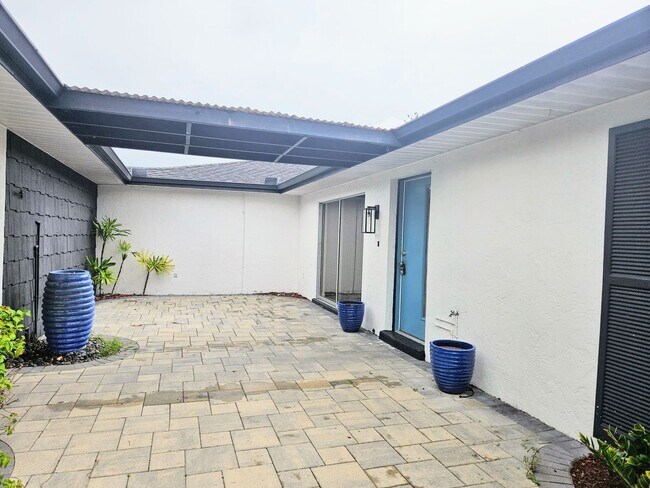 Building Photo - Charming 3BR Retreat with Private Patio & Spacious Yard