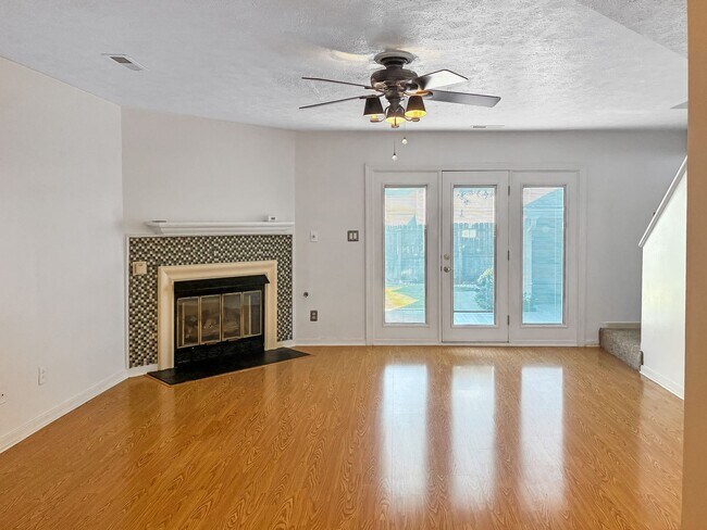 Foto del edificio - Updated 2-Bedroom Home in Henrico with Pat...