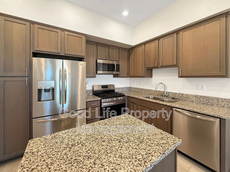 Primary Photo - 1455 Banahaw Way