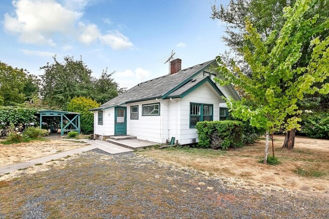 Building Photo - 1930's Renovated Farmhouse with tons of ya...