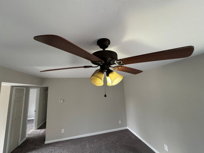 Building Photo - Remodeled 3 Bedroom House in East Tarboro