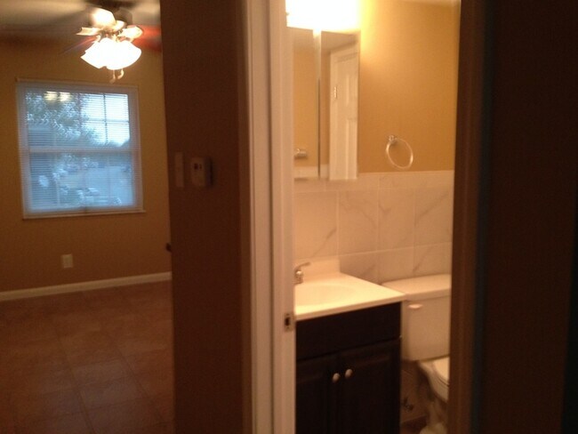 Foto del edificio - Cute! 2-Bedroom with walk-out basement!