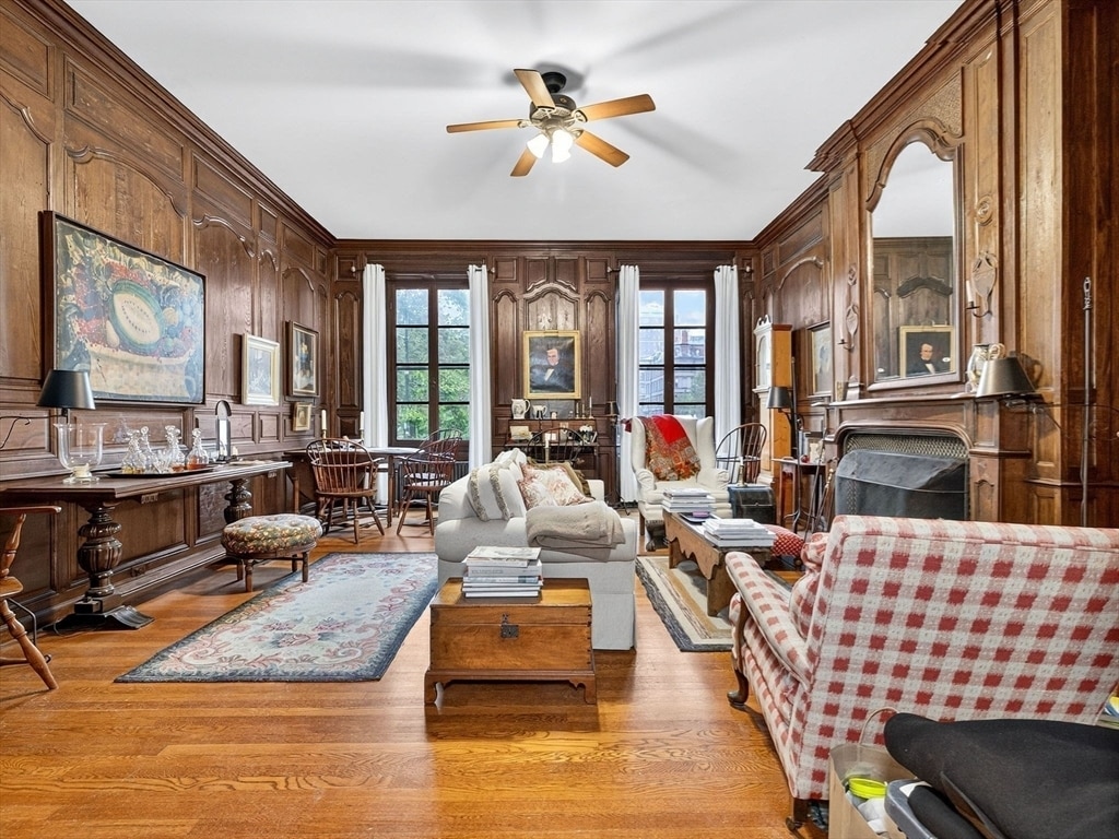 Primary Photo - 49 Beacon St