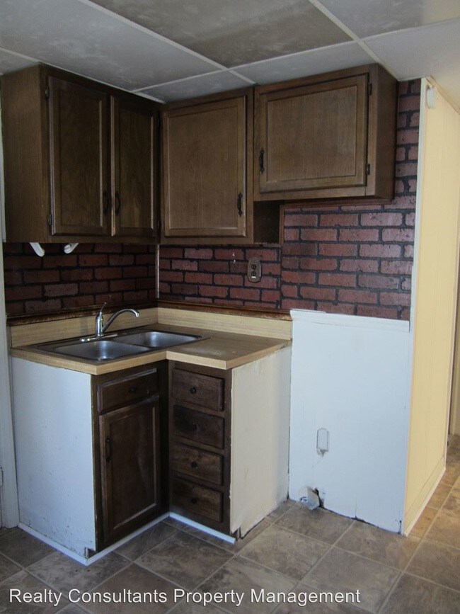 Building Photo - 1316 Kirkman St