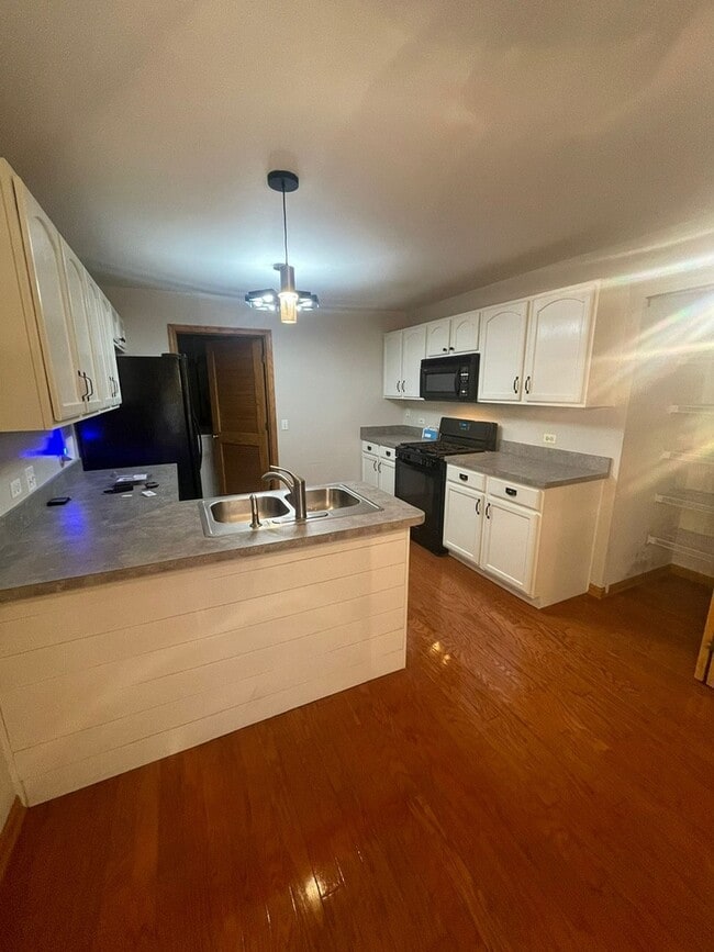 Building Photo - 2424 Wilton Ln