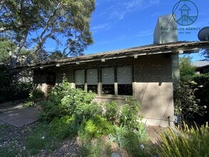 Building Photo - 25035 Monterey St