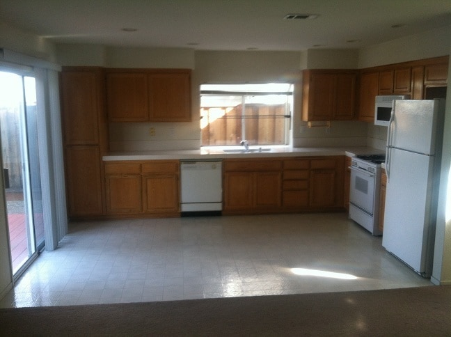 Building Photo - Lovely Home in Sought-After Neighborhood