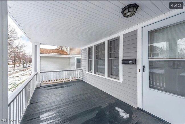 Building Photo - 2085 Chesterland Ave